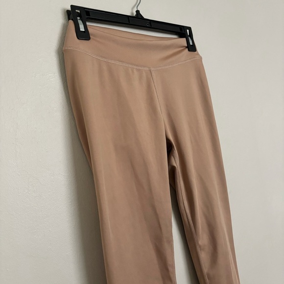 MiniBeast Curve X Leggings in Nude Size Medium Booty-Scrunch Squat-Proof - Picture 3 of 11